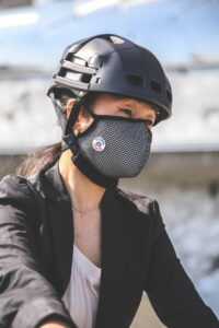 ヘルメットは脳震盪防止にどのような効果があるのか？