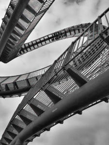 脳震盪の交代基準に関する監督のルールは何ですか？